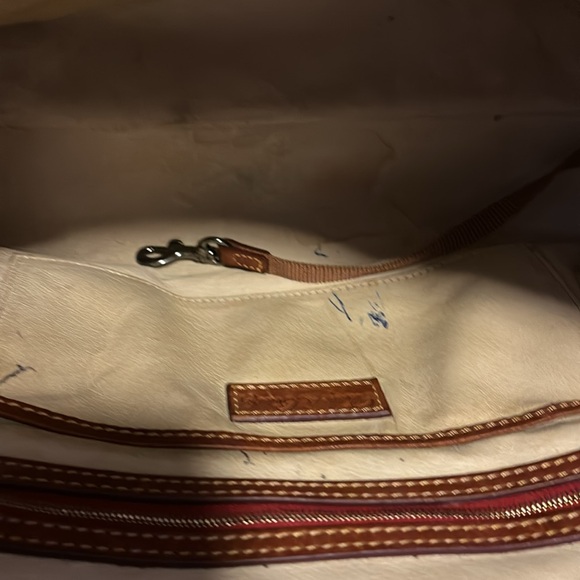 Dooney & Bourke Genuine Florentine Vacchieta Leather Shoulder Bag Logo Clip - Picture 15 of 15